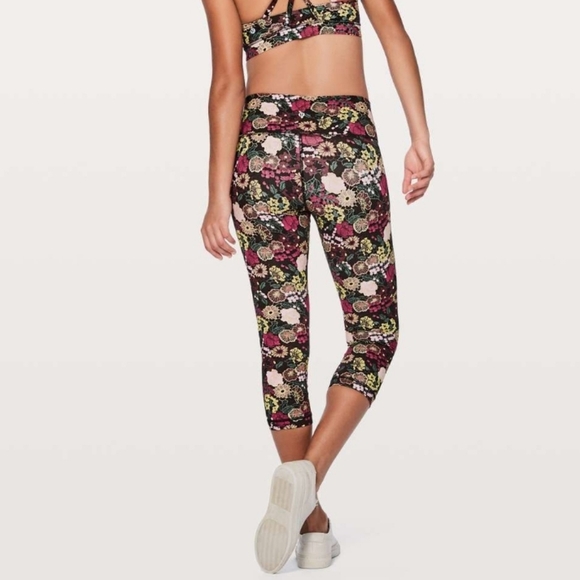 Lululemon Wunder Under High Rise 21" Crop Leggings Floral Fluorolace Multi 4 - Picture 2 of 15